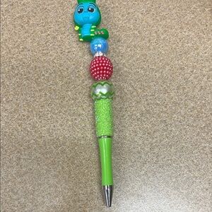 Disney Alice in Wonderland Doorables Colorful Beaded Pen w/ caterpillar Absolem